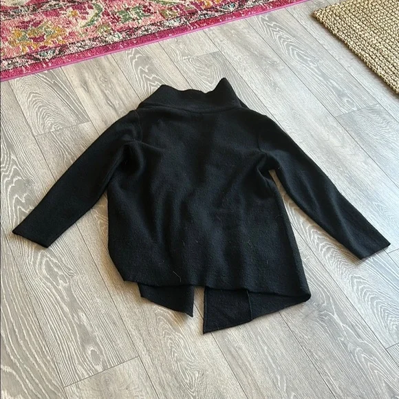 Stylish Black Wool Wrap Coat - Picture 8 of 8